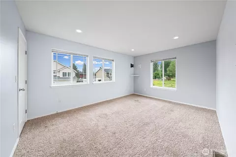 Living - 411 Rudnick Ct NW, Orting, WA 98360 photo 6 of 6