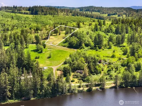 9999 Leland Valley Rd, Quilcene, WA 98376