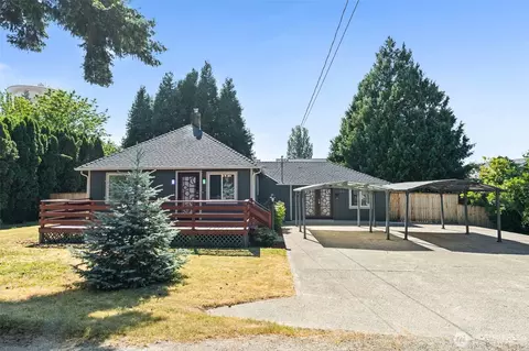 1421 N 32nd St, Renton, WA 98056
