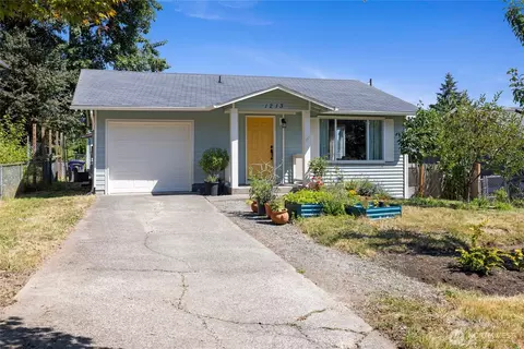 1213 E 59th St, Tacoma, WA 98404