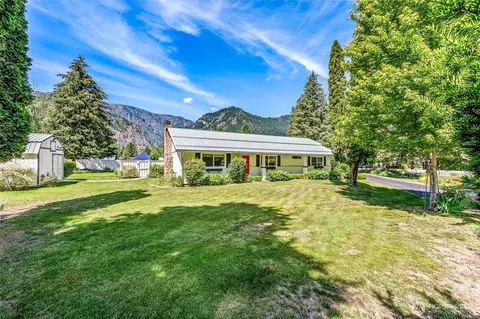 9280 E Leavenworth Rd, Leavenworth, WA 98826