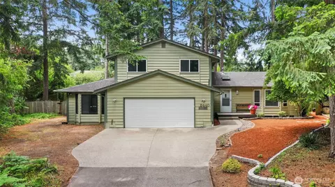 8440 Homestead Ave NE, Olympia, WA 98516