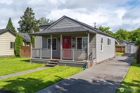 3008 Florida St, Longview, WA 98632