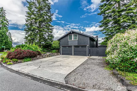 29902 2nd Pl SW, Federal Way, WA 98023