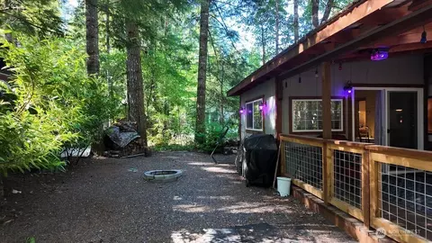 131 Drial Loop, Deming, WA 98244 photo 2