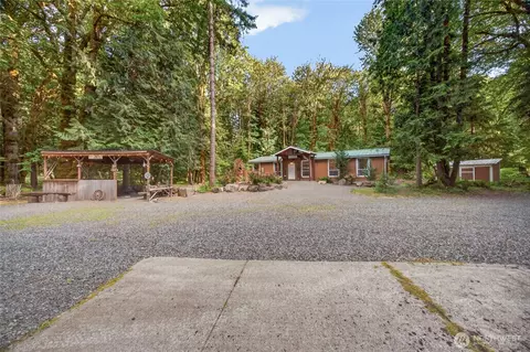 128 Riverview Dr, Packwood, WA 98361