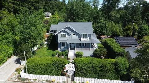 4203 Academy St, Bellingham, WA 98226