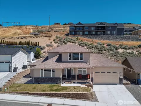 2963 N Breckenridge Dr, East Wenatchee, WA 98802
