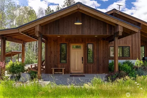 14 Wright Rd, Winthrop, WA 98862