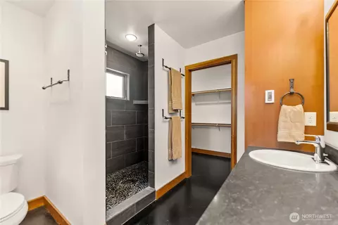 Bath - 14 Wright Rd, Winthrop, WA 98862 photo 3 of 3