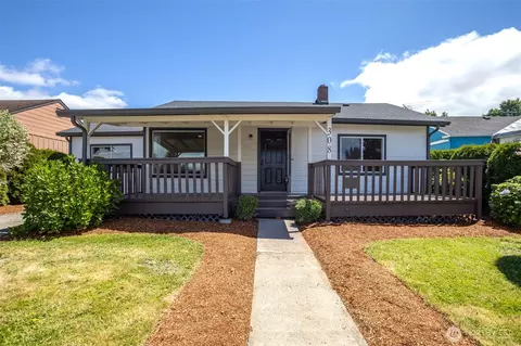 Exterior - 308 29th Ave, Longview, WA 98632 photo 2 of 8
