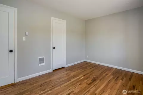 Bedroom - 308 29th Ave, Longview, WA 98632 photo 1 of 5