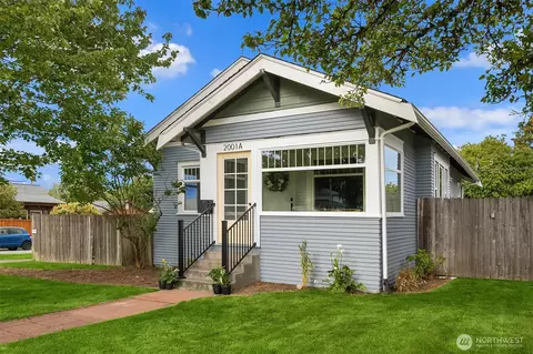 Exterior - 2001 Rainier Ave, Everett, WA 98201 photo 4 of 6