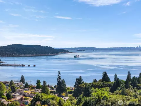 7598 E Alki View Ct, Port Orchard, WA 98366