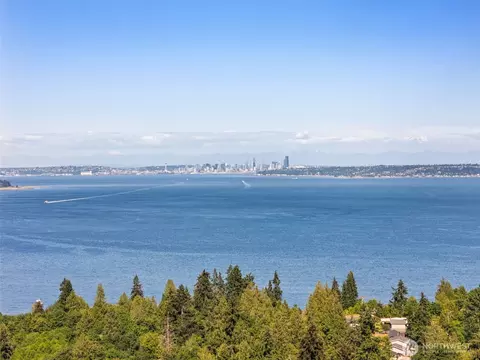 7598 E Alki View Ct, Port Orchard, WA 98366