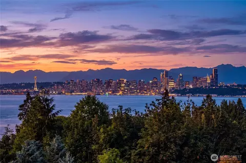 7598 E Alki View Ct, Port Orchard, WA 98366