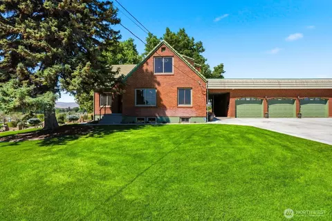2606 Draper Rd, Yakima, WA 98903