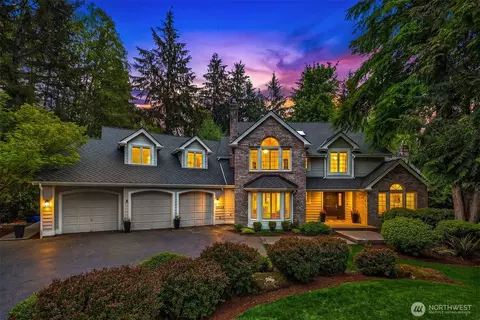 14214 216th Ave NE, Woodinville, WA 98077