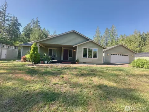 8205 Hide A Way Ln NW, Silverdale, WA 98383