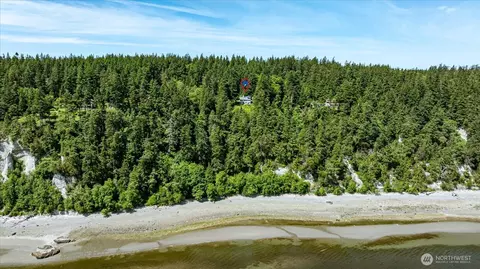 1975 N Bluff Rd, Coupeville, WA 98239