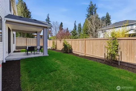 Exterior - 33 213th Pl SW, Bothell, WA 98021 photo 3 of 5