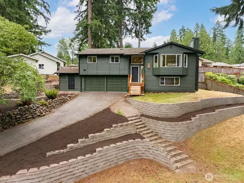 18403 77th St E, Bonney Lake, WA 98391