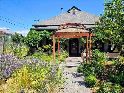 538 Adams St, Port Townsend, WA 98368