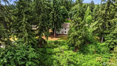 11209 Riviera Dr, Anderson Island, WA 98303