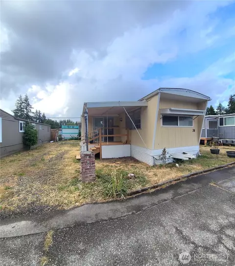 4024 NW Nw Country Ln NW #38, Bremerton, WA 98312