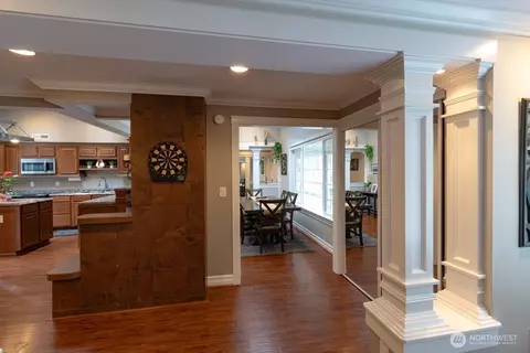 Entry Way - 13716 59th Ave SE, Everett, WA 98208 photo 1 of 4