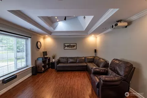 Living - 13716 59th Ave SE, Everett, WA 98208 photo 1 of 1