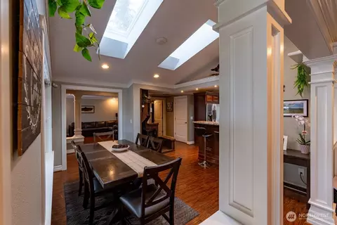 Dining - 13716 59th Ave SE, Everett, WA 98208 photo 2 of 2