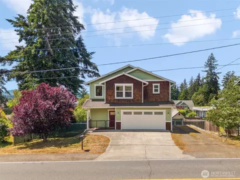 5091 May St NW, Bremerton, WA 98311