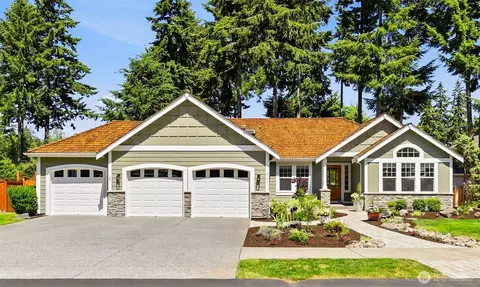 4111 NW 19th Ave, Gig Harbor, WA 98335