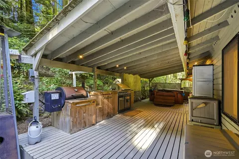 Exterior - 2905 211th St SE, Bothell, WA 98021 photo 3 of 8