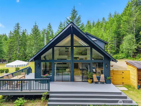 171 Rhododendren Ln, Brinnon, WA 98320