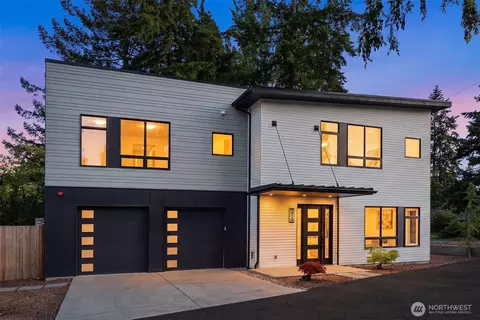 16344 Linden Ave N, Shoreline, WA 98133