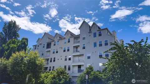2522 Rucker Ave #407, Everett, WA 98201