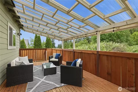Exterior - 18 167th Pl SW, Bothell, WA 98012 photo 2 of 3