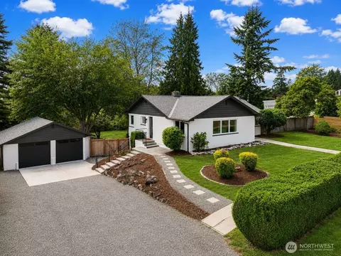 16835 113th Ave SE, Renton, WA 98055