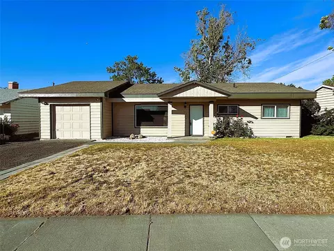 1103 S Evergreen Dr, Moses Lake, WA 98837
