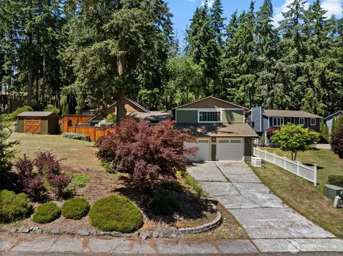 3963 Fischer Park Ave NE, Bremerton, WA 98310