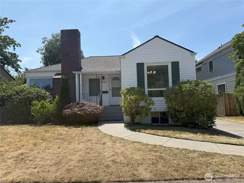 4329 NE 56th St, Seattle, WA 98105