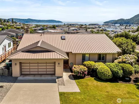5305 Sterling Dr, Anacortes, WA 98221