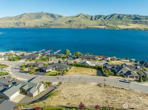 116 Apple Ave, Chelan, WA 98816