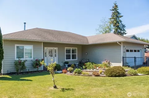 650 Klahndike Blvd, Forks, WA 98331