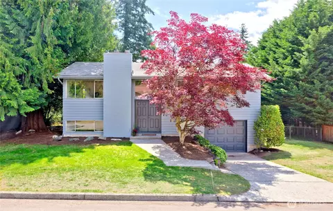 10417 NE 142 St, Kirkland, WA 98034