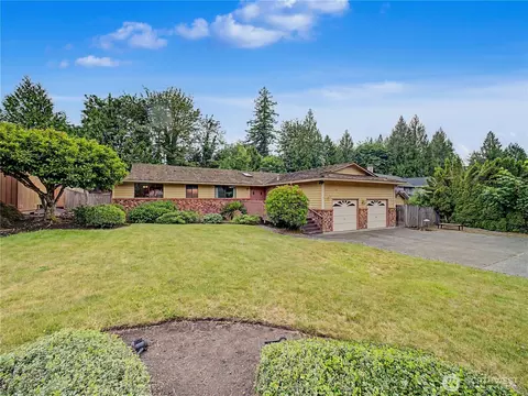 21327 SE 252nd Pl, Maple Valley, WA 98038