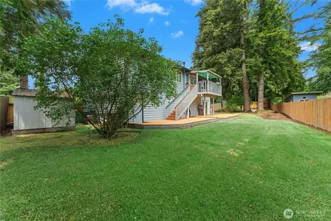 Exterior - 2631 170th St SE, Bothell, WA 98012 photo 9 of 9