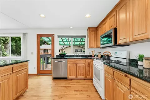 Kitchen - 2631 170th St SE, Bothell, WA 98012 photo 3 of 3